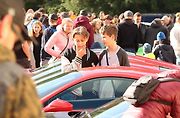 Luxusní supersporty projely západ Čech, milionové rarity přibrzdily v Kynžvartu