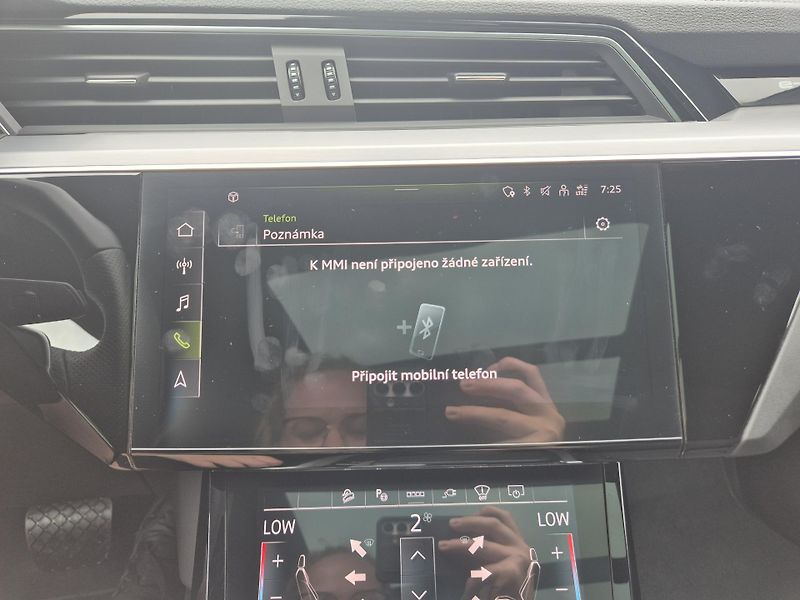 Audi e-tron 55 QUATTRO 300kw 21ALU - fotka 34 z 48