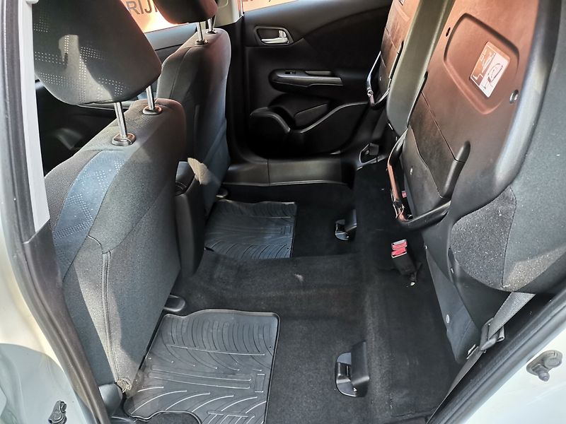 Honda Civic (2014) 1.8i 104kw MK 4 ČR Kamera - fotka 17 z 29