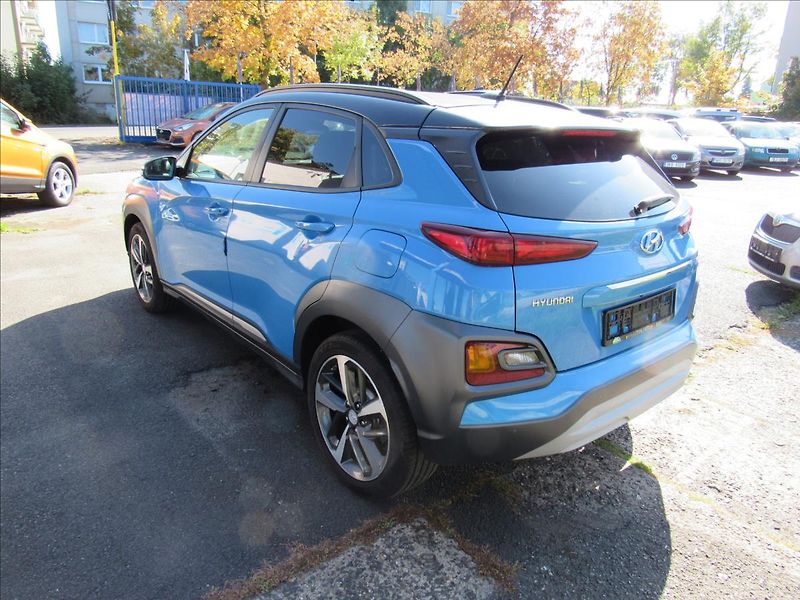 Hyundai Kona 1,6 T-GDI 4x4 Aut Best of Styl - fotka 4 z 36