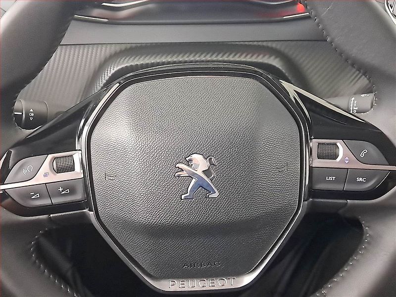 Peugeot 2008 (2023) 1.2 PureTech, ČR,1.maj - fotka 15 z 16