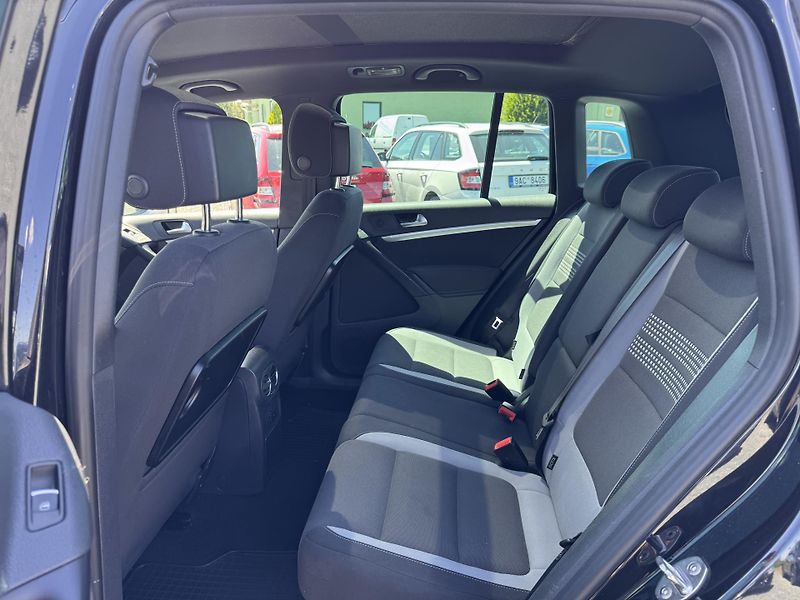 Volkswagen Tiguan LIFE,2.0 TDi,103 KW, Panorama - fotka 19 z 24