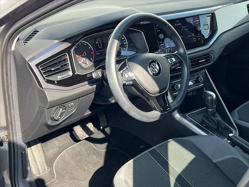 Volkswagen Polo 1,0 TSi 85kW 7DSG HIGHLINE - fotka 5 z 25