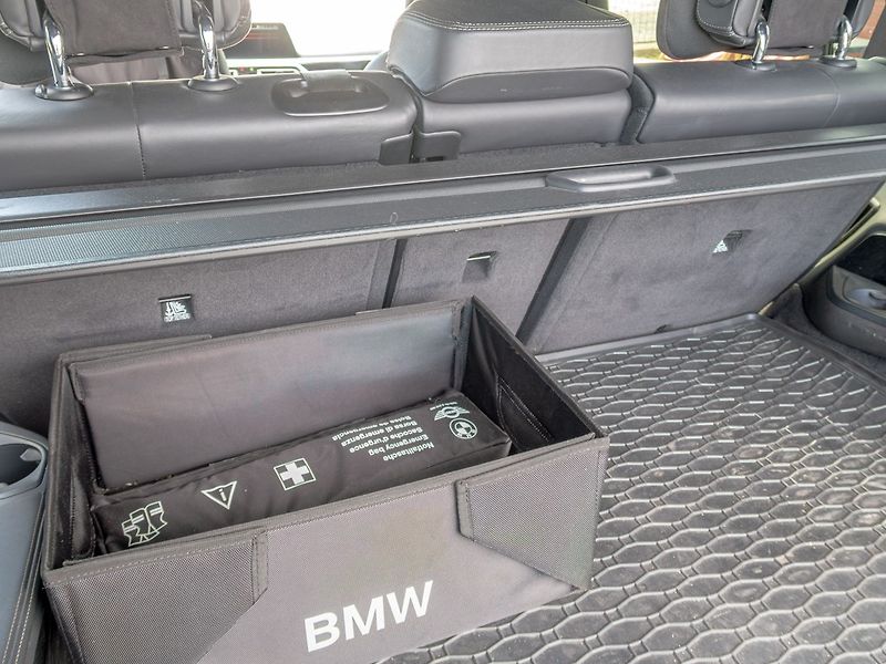 BMW X7 (2019) ČR 3.0i 250KW 7sed – INDIVIDUÁ - fotka 47 z 49