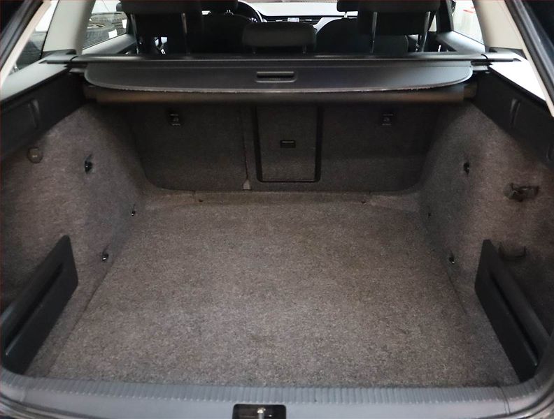 Škoda Octavia (2014) Style 2.0 TDI, Automat, Navi - fotka 14 z 19