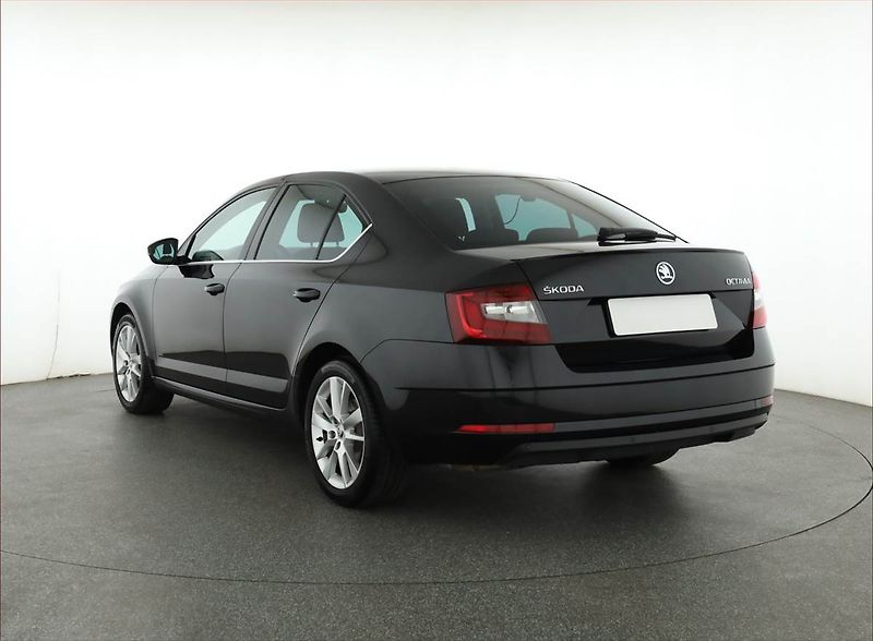 Škoda Octavia (2017) Style 1.8 TSI, Automat - fotka 4 z 21