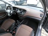 Hyundai i20 1,2 /55kW - náhled 21