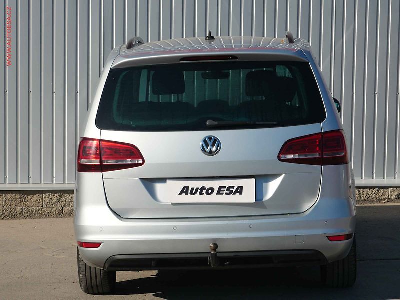 Volkswagen Sharan (2018) 2.0 TDi, Comfortline, DSG - fotka 5 z 28