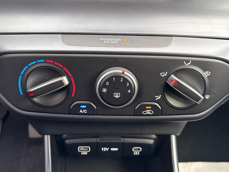 Hyundai Bayon (2024) 1.0 T-GDI Smart - fotka 18 z 23