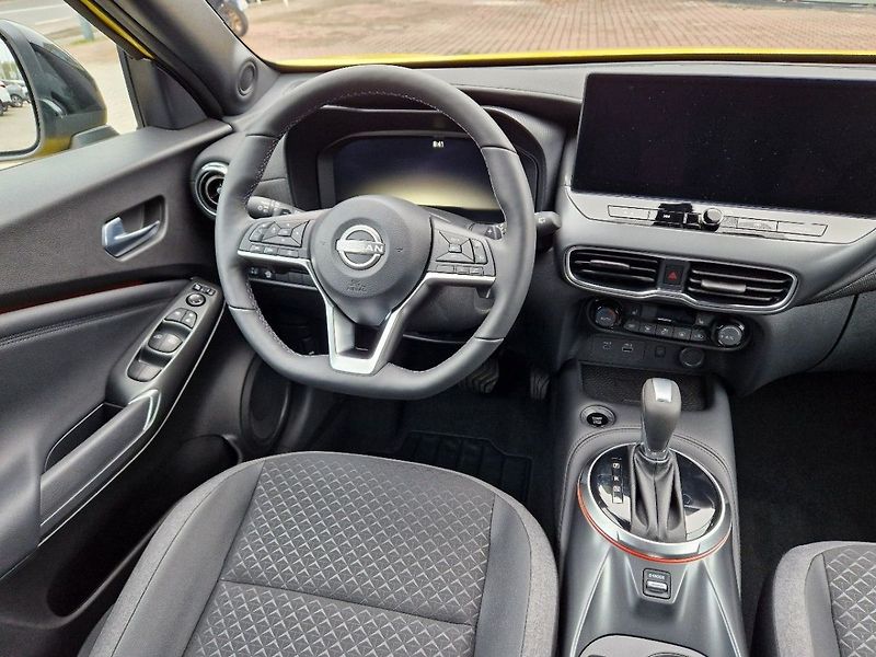 Nissan Juke 1.0 DIG-T 7AT N-CONN, SKLADEM - fotka 13 z 28