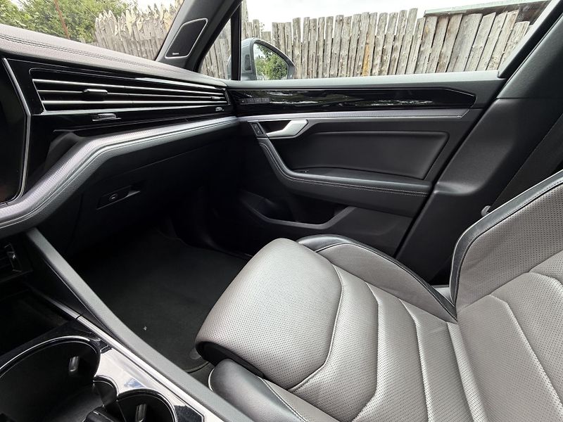 Volkswagen Touareg (2019) - fotka 20 z 33