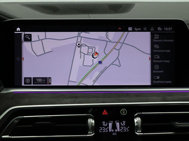 BMW X5 3,0 210kW XDrive30d CZ DPH - fotka 23 z 42