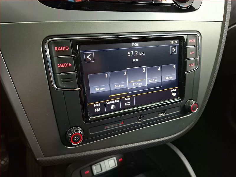 Seat Leon (2010) Comfort 1.8 TSI, jezdí výborně - fotka 14 z 18