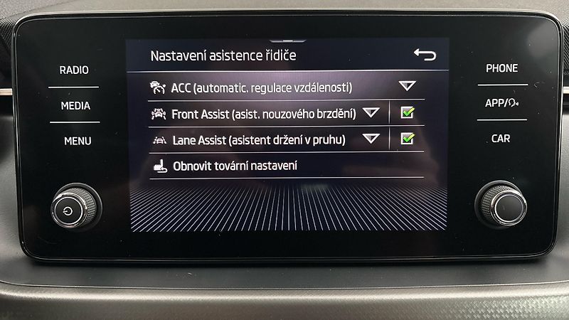 Škoda Scala 1.0 TSI DSG Style - fotka 23 z 24