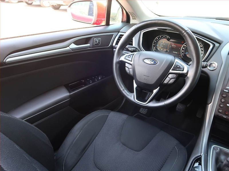 Ford Mondeo (2015) 2.0 TDCI, Navi, Tempomat - fotka 7 z 18