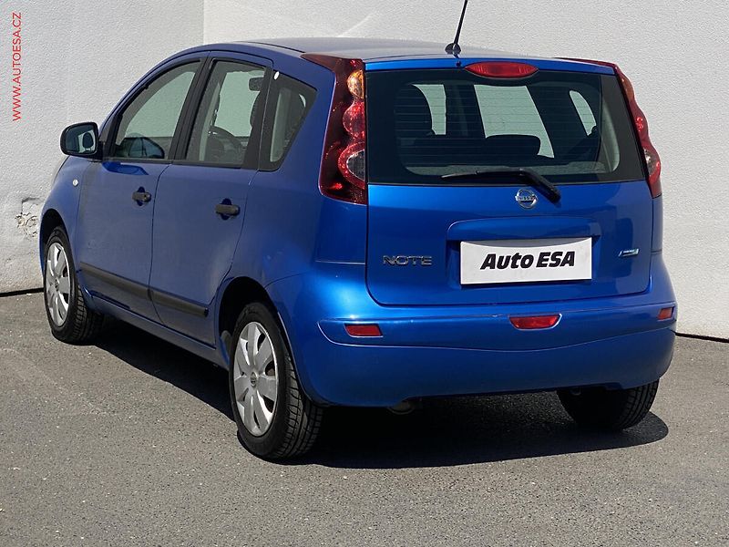 Nissan Note (2010) 1.4i, ČR, AC - fotka 6 z 13