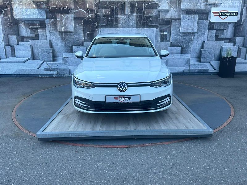 Volkswagen Golf (2022) 2.0TDi, 110KW,STYLE,MATRIX,DPH - fotka 2 z 26