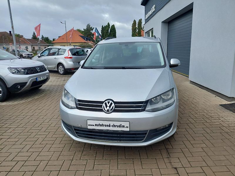 Volkswagen Sharan (2012) 2.0TDi 103kW 7míst - fotka 2 z 37