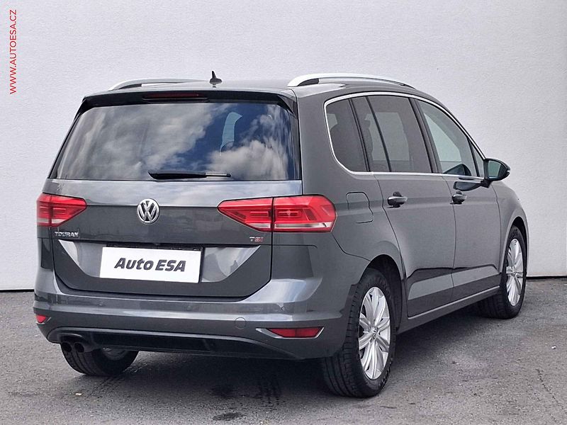 Volkswagen Touran (2017) 1.4 TSi, Highline, LED, TZ - fotka 4 z 20