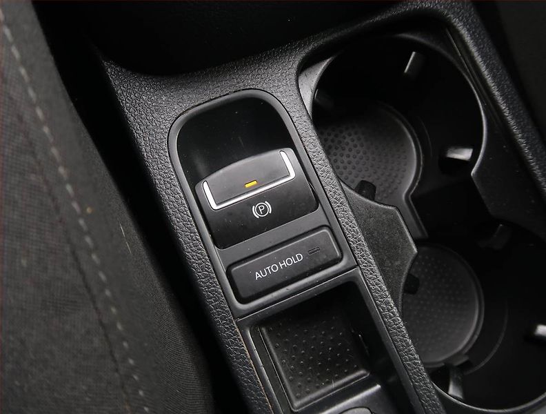 Volkswagen Sharan (2015) 2.0 TDI, 7 míst, Navi - fotka 25 z 28