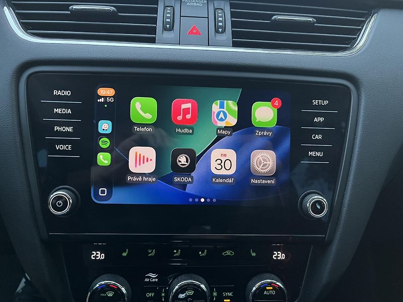 Škoda Octavia (2019) Touring Sport - fotka 13 z 19