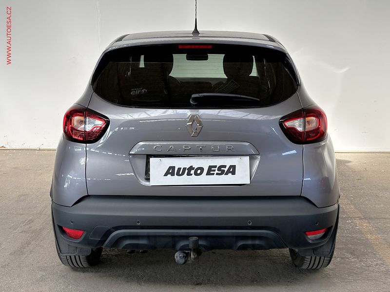 Renault Captur (2019) 1.3TCe, 1.maj,ČR, Klima - fotka 5 z 16