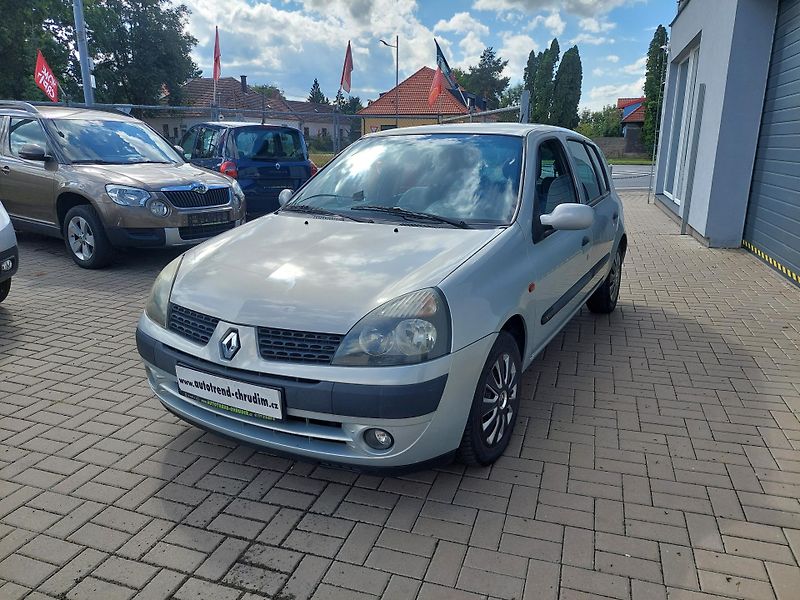 Renault Clio (2004) II. 1.2i-16v nová STK - fotka 1 z 17