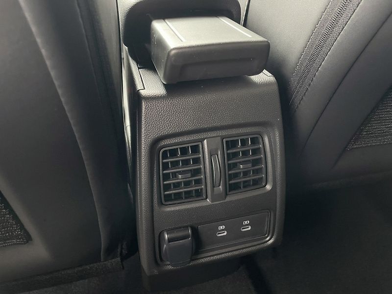 Renault Captur (2026) Techno 1,0TCe 90k - fotka 19 z 26
