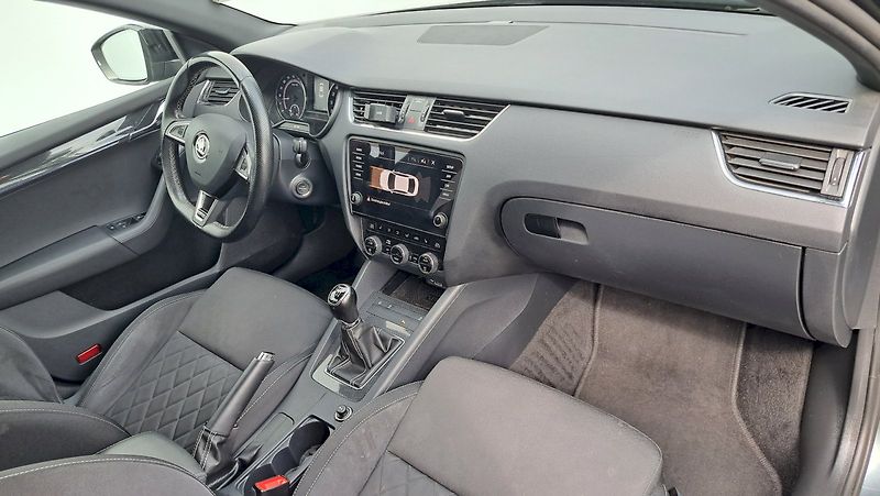 Škoda Octavia (2018) RS 2,0 TDI 135 kW - fotka 15 z 22