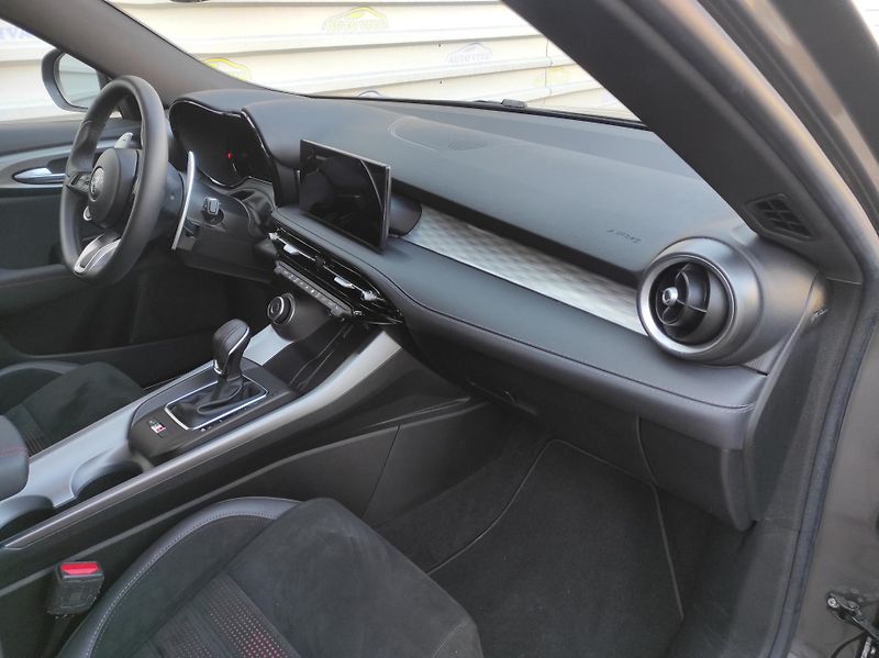 Alfa Romeo Tonale 1,5Turbo E-Hybrid,Speciale, AT - fotka 21 z 60