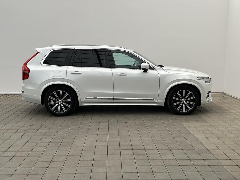 Volvo XC90 2.0 B5 4x4 Plus - fotka 7 z 32