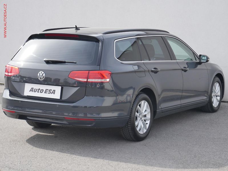 Volkswagen Passat (2015) 2.0TDi, AC, LED, park.asist - fotka 4 z 24