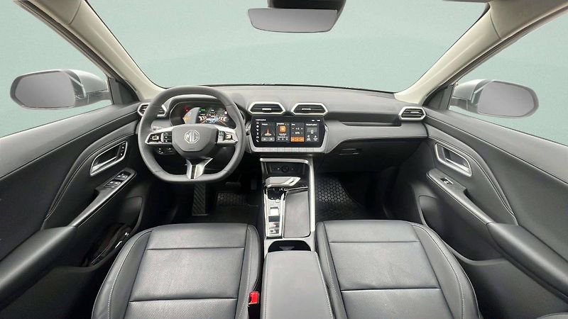 MG ZS HEV EXCLUSIVE 1.5L (145kW) SUV - fotka 14 z 49