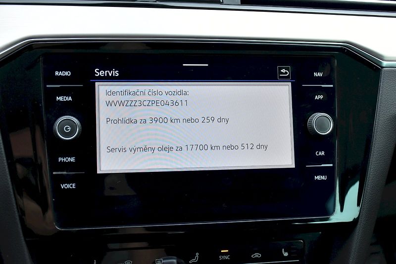 Volkswagen Passat (2023) ELEGANCE 2,0 TDI 110kW DSG - fotka 19 z 35