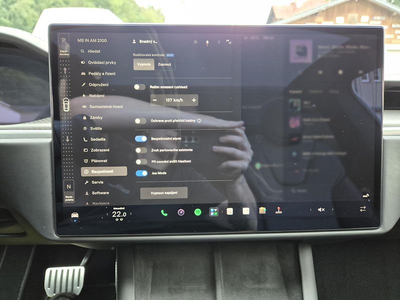 Tesla Model S PLAID PERFORMANCE - fotka 26 z 47