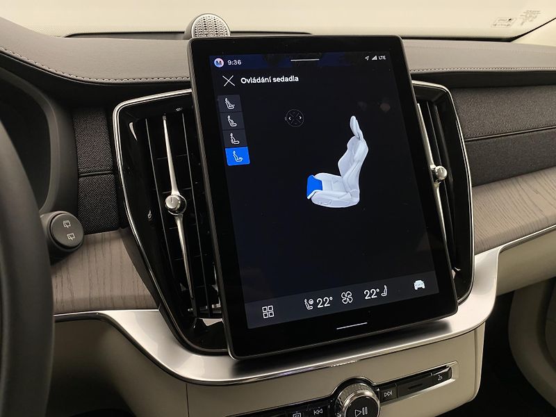 Volvo XC90 (2026) B5 AWD AUT BRIGHT PLUS 7míst - fotka 70 z 72