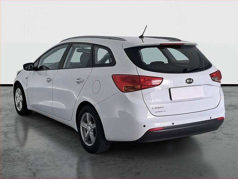 Kia Ceed (2013) 1.6 GDI, ČR,1.maj, Serv.kniha - fotka 4 z 16