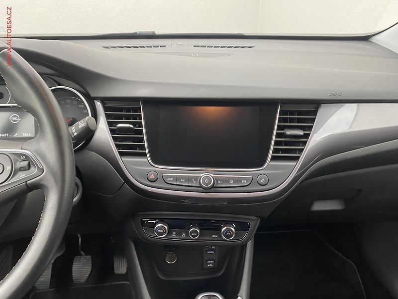 Opel Crossland X (2020) 1.2PT, Elegance, LED - fotka 12 z 19