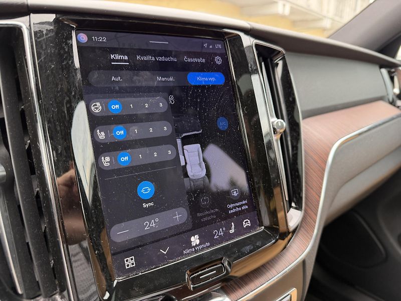 Volvo XC60 (2023) T6 AWD Recharge Plus Bright - fotka 36 z 51
