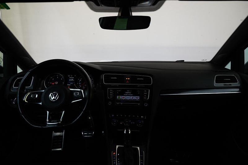 Volkswagen Golf - fotka 6 z 6