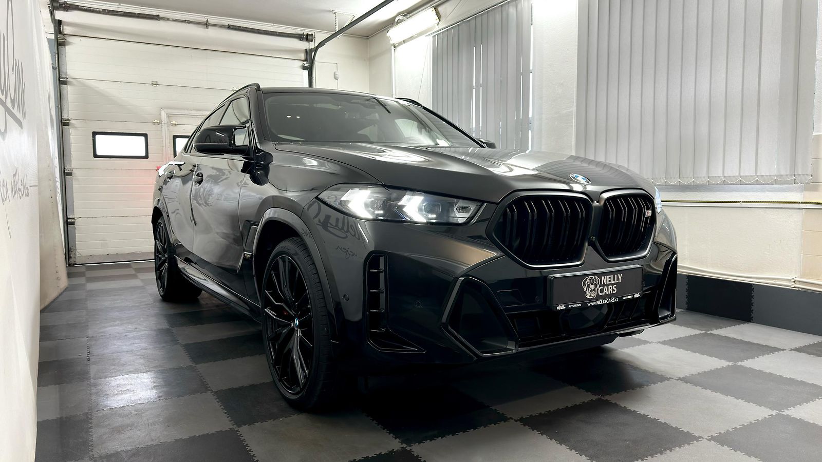 BMW X6 M60i / ZÁRUKA / TAŽNÉ 