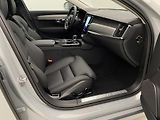 Volvo V90 T6 AWD RECHARGE CORE REZERVACE - náhled 24