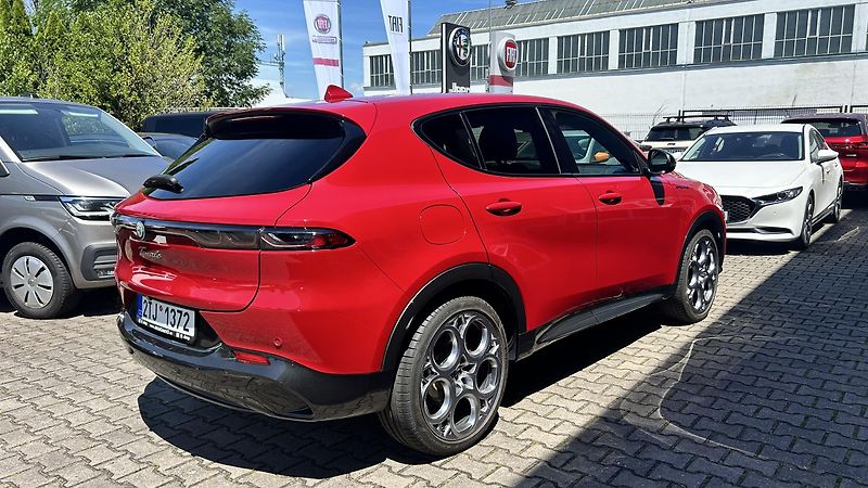 Alfa Romeo Tonale 1.5T Edizione Speciale  - fotka 6 z 17