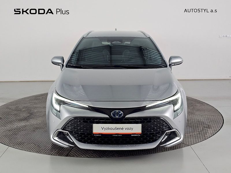 Toyota Corolla (2024) TS 1.8HEV 140k Style - fotka 4 z 28