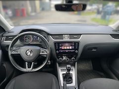 Škoda Superb 2,0 TDI 110 Style - fotografie inzerátu