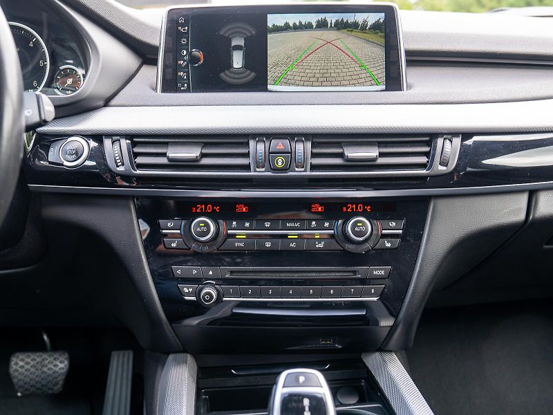 BMW X5 xDrive30d (F15) M Sport Paket - fotka 10 z 29