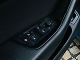 Volkswagen Passat 2.0TDI AUTOMAT VÝHŘEV SERVISKA - náhled 32