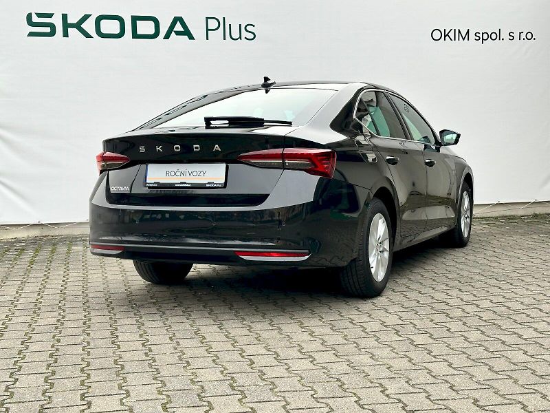 Škoda Octavia (2024) 1,5 Tsi 110 kW DSG M-HEV TopSe - fotka 2 z 25