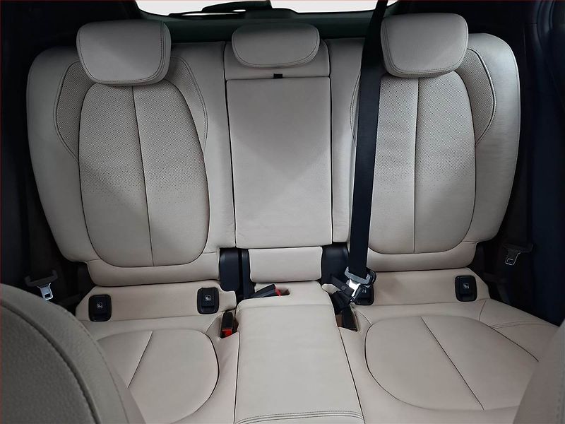 BMW X2 (2019) M Paket sDrive20i, Automat - fotka 10 z 27