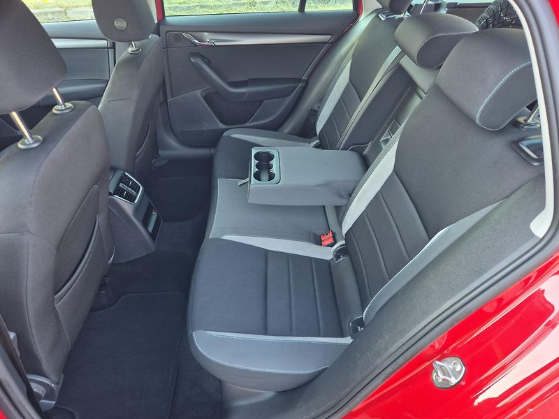 Škoda Octavia (2017) 2.0 TDI 110 kW DSG - fotka 25 z 35